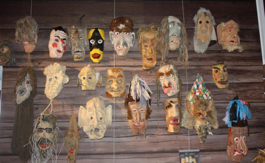 40_Uzgaveniu ekspozicija. R. Ivanausko n.jpg